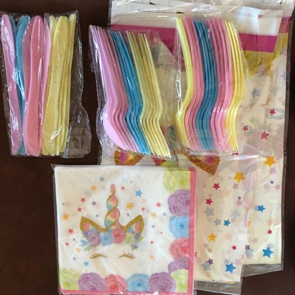 Unicorn Party Supplies for 16 People NWT Banner Plates Cupcake Toppers Utensils - Picture 1 of 6